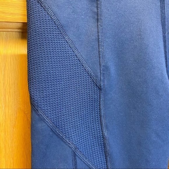 Splendid Navy Blue Capri Yoga Leggings Size Small - Picture 3 of 6